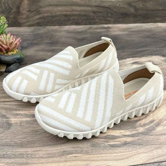 NIB BERNIE MEV Peppa 39 White/Nude Slip On Stretch Knit Comfort Sneakers - Picture 3 of 11